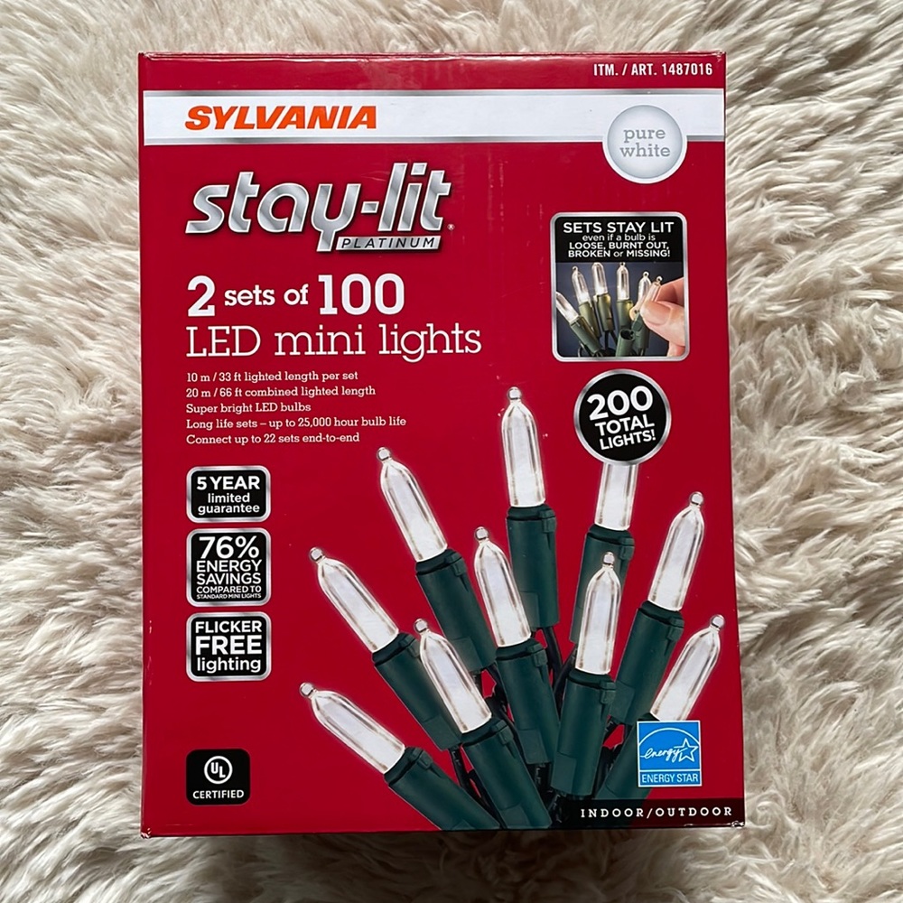 UNUSED Stay-Lit pure white Christmas lights